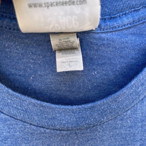 Women's Space Needle T-Shirt Blue Logo Solid L Crew Seattle Cut Sleeve Tourism - Picture 3 of 11